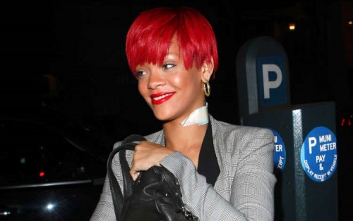 Rihanna got a neck tattoo Rihanna left Eastside Ink in NYC on Tuesday with a 