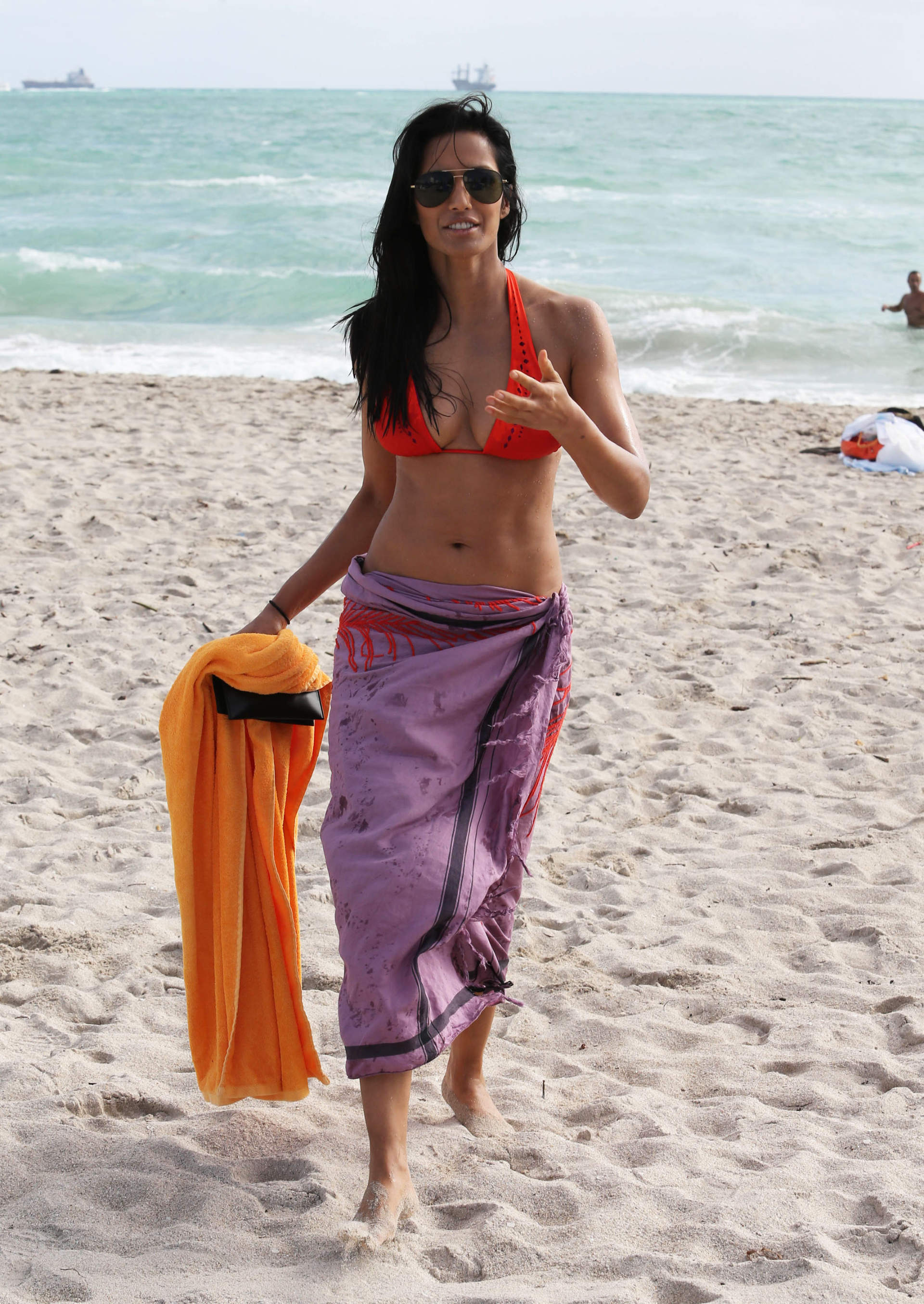 Padma Lakshmi Shows Off Her Bikini Body In Miami | 174387 | Photos | The Blemish