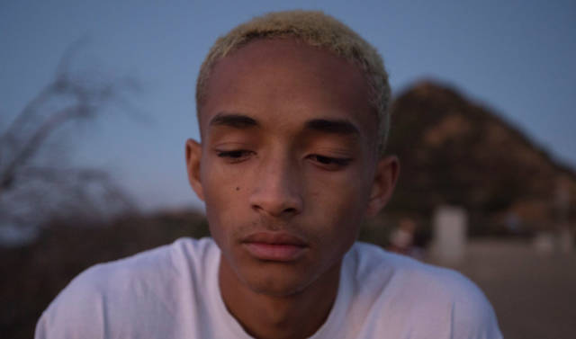 Jaden Smith, the son of Will Smith looking like a 60 year old crack addict  : r/Justfuckmyshitup