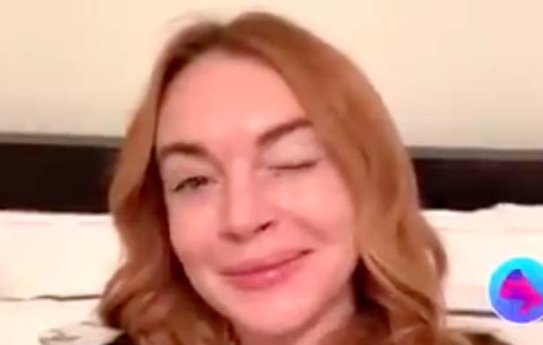 Blowjob Lindsay Lohan - That isn't Lindsay Lohan | The Blemish